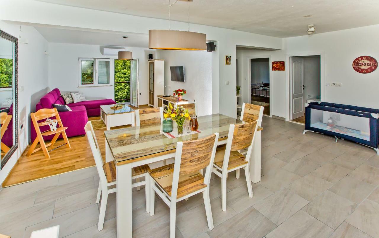 Forest House Silva Hrvace ภายนอก รูปภาพ