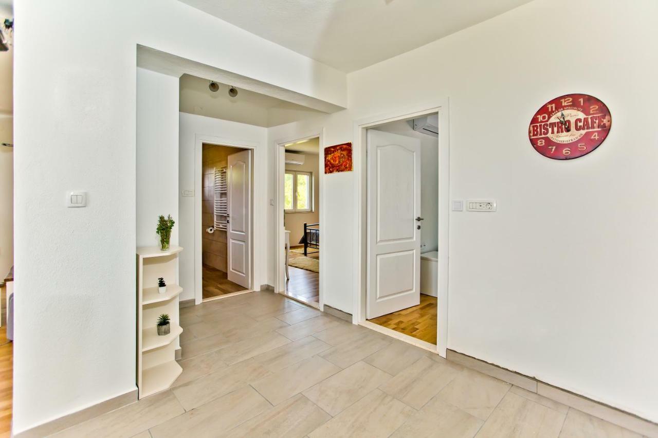 Forest House Silva Hrvace ภายนอก รูปภาพ