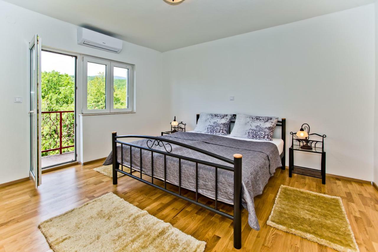 Forest House Silva Hrvace ภายนอก รูปภาพ