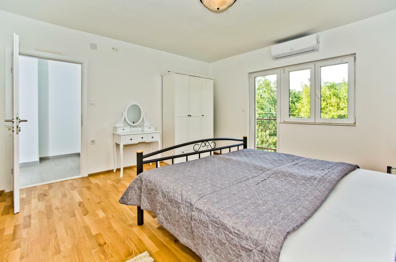 Forest House Silva Hrvace ภายนอก รูปภาพ