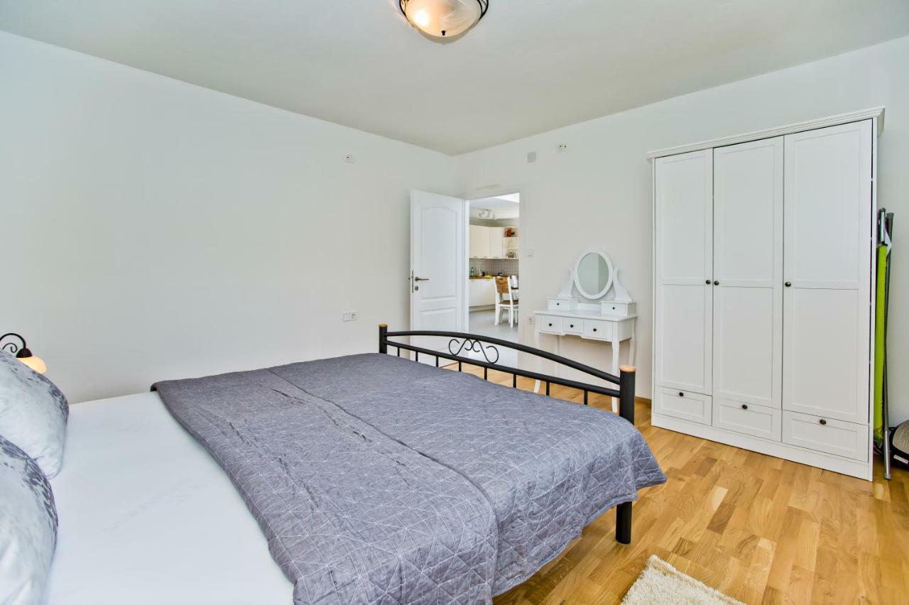 Forest House Silva Hrvace ภายนอก รูปภาพ